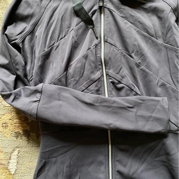 Lululemon Workout Jacket - Picture 3 of 9